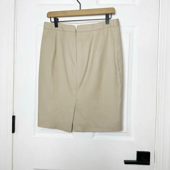 J. Crew Size 4 Tan No 4 Pencil Skirt 100% Cotton Preppy Office - Picture 5 of 5